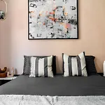 Duplex - Main Street Area - Ac - Netflix - Desk