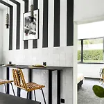 Duplex - Main Street Area - Ac - Netflix - Desk *