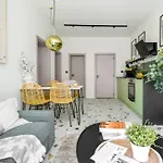Duplex - Main Street Area - Ac - Netflix - Desk Holiday home