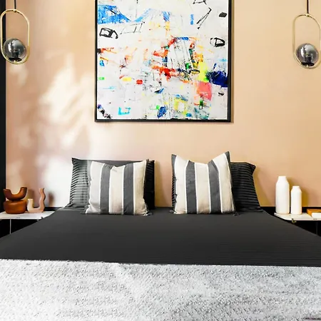 Duplex - Main Street Area - Ac - Netflix - Desk *